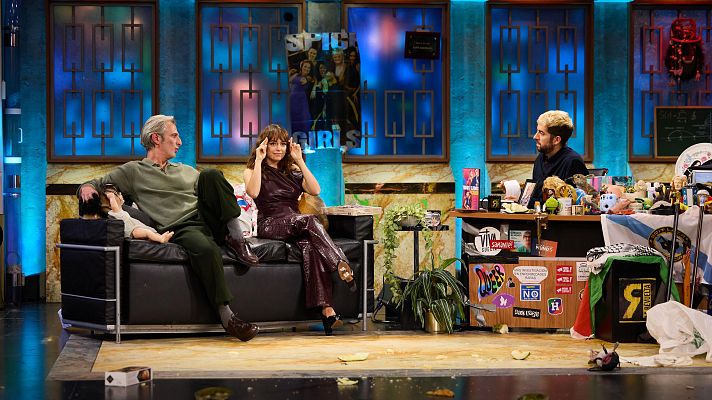 La Revuelta en lengua de signos - Ernesto Alterio, Lucía Caraballo y Cayetana Guillén Cuervo en Lengua de signos 