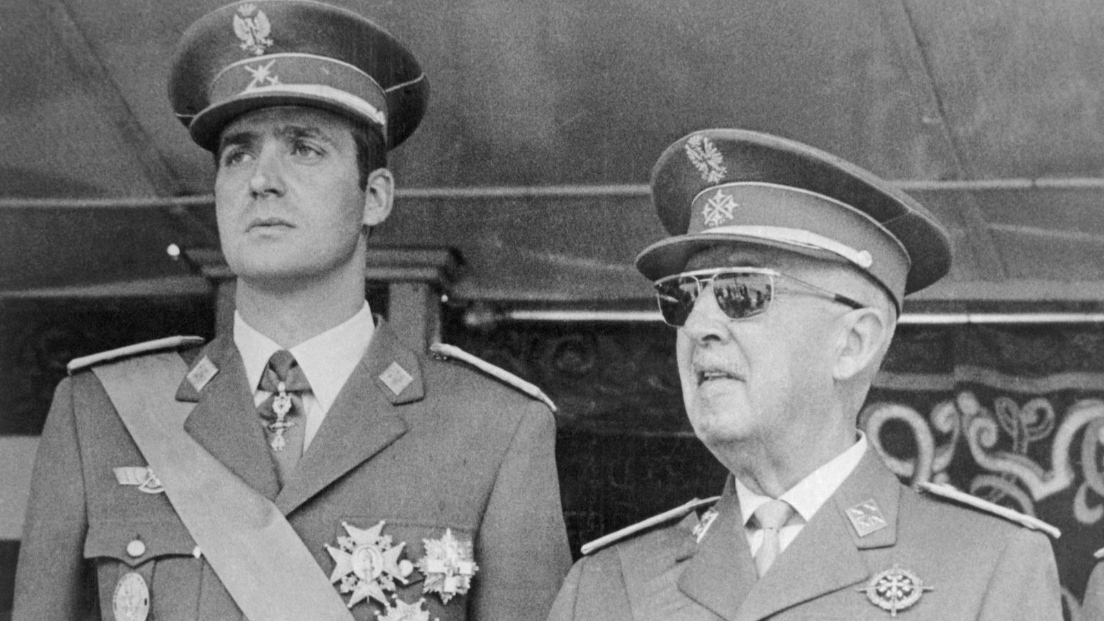 Y Franco eligió un sucesor: Juan Carlos I - La noche en 24h | Ver