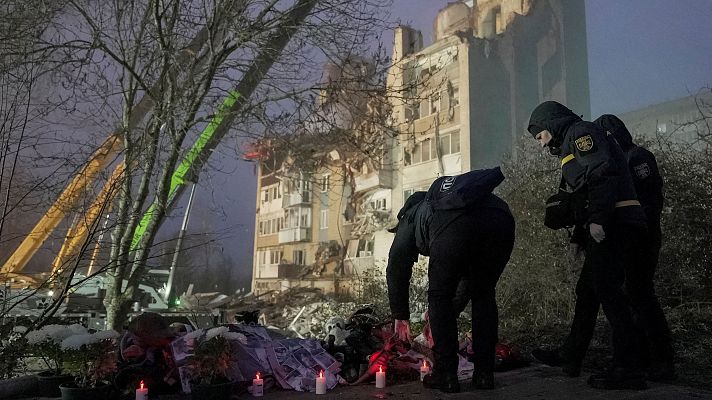 Telediario 1 - EE.UU. maneja un plan de paz que implica pérdida de territorio y fuerzas para Ucrania