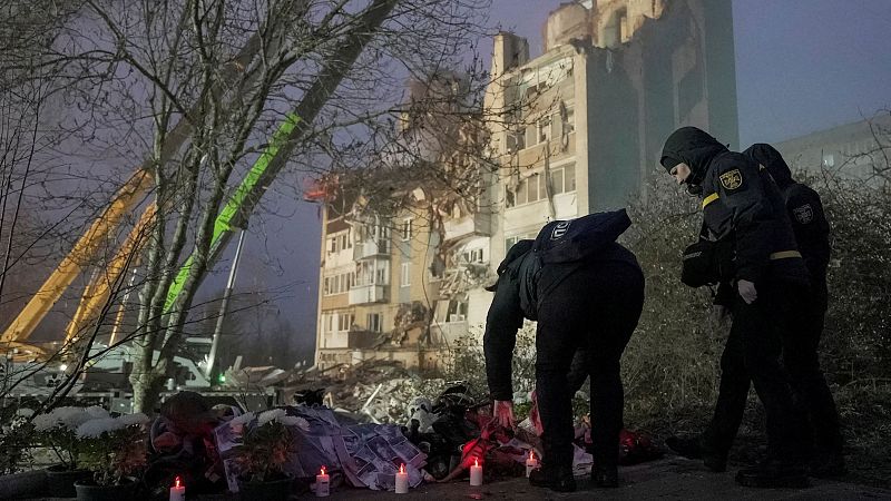 EE.UU. maneja un plan de paz que implica pérdida de territorio y fuerzas para Ucrania | Ver ahora