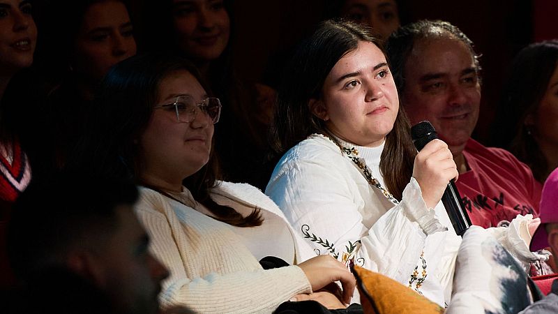 La Revuelta | Son cuidadoras, no "limpiaculos"