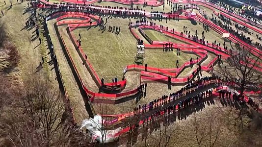 Brand y Nys ganan la primera prueba de la Copa del mundo de ciclocross