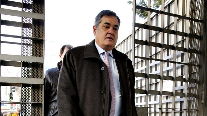 Telediario 1 - La Guardia Civil identifica a clientes de Eufemiano Fuentes