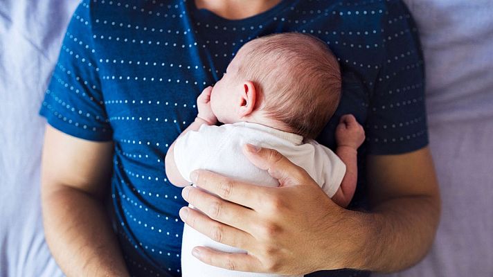 Telediario Fin de Semana - Las mujeres españolas retrasan cada vez más su maternidad: hasta los 32 años para su primer hijo