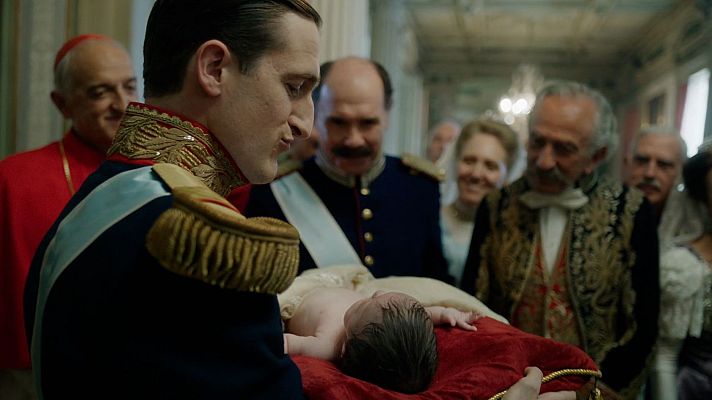 ENA. La reina Victoria Eugenia - Nace Alfonso, el príncipe de Asturias