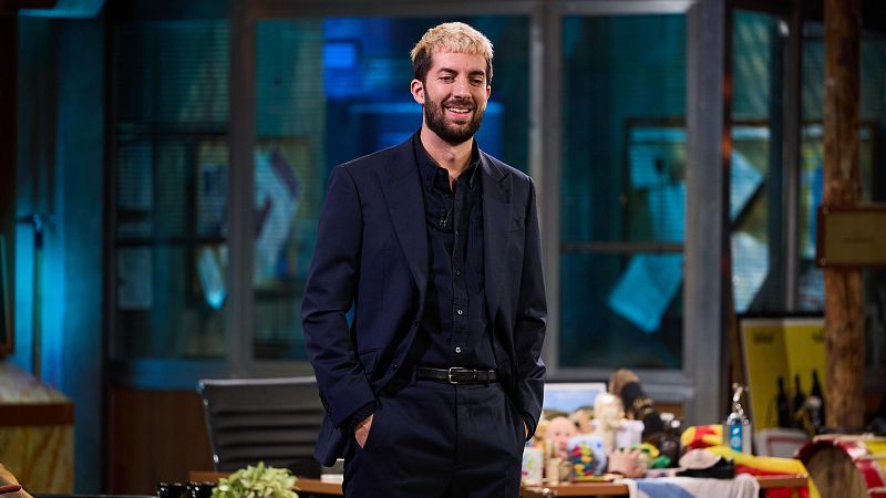 La Revuelta | A la bañera por su cabeza y un sinvergüenza en el bidé