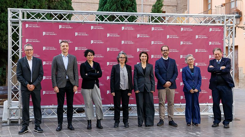 Quatre dones investigadores entre les guardonades en els Premis Jaume I - L'informatiu - Comunitat Valenciana | Ver