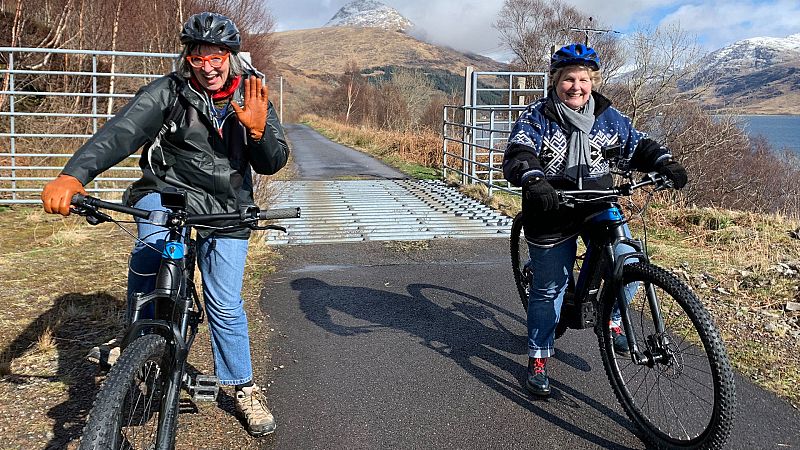 Escapadas extraordinarias - T2 - Episodio 6: Gales con Jenny Eclair | Ver