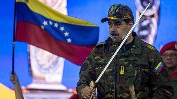 Maduro afirma que Venezuela vive una "coyuntura decisiva para su existencia" y Trump reclama hablar "para salvar vidas"