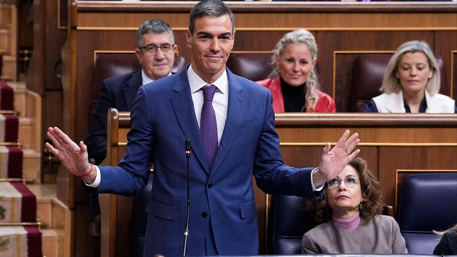 Sánchez vuelve a dar la cara por García Ortiz ante un crítico Feijóo - RTVE Noticias Vídeo | Ver