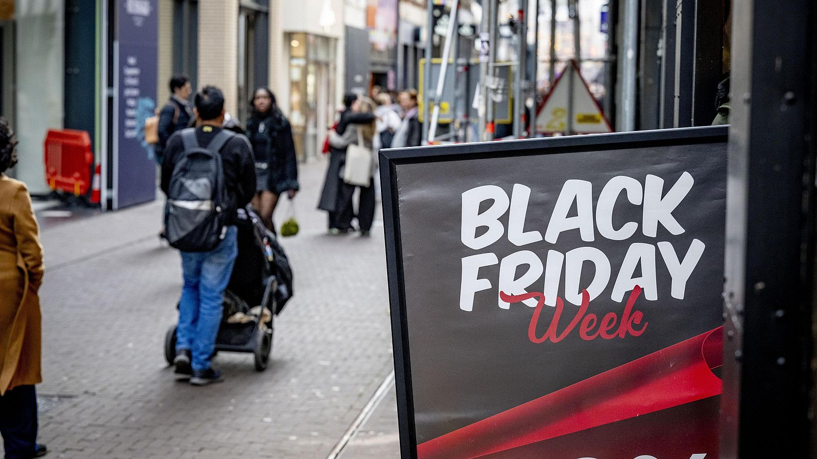 Black Friday, ¿chollo o falsa rebaja? - Mañaneros 360 | Ver
