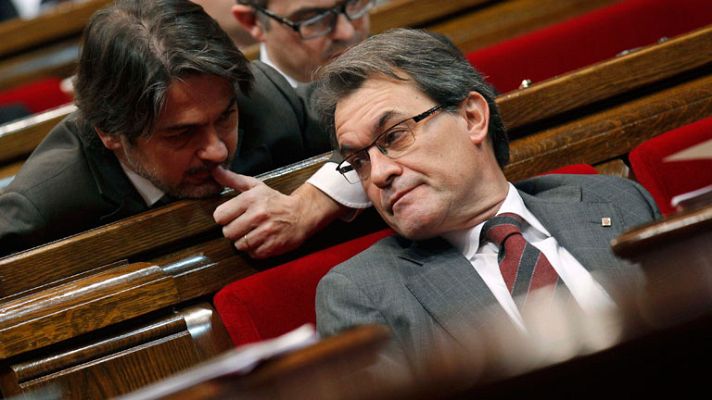 Telediario 1 - Piden la dimisión de Oriol Pujol