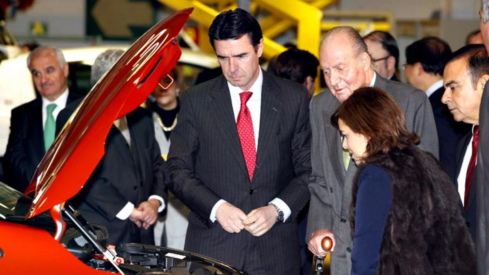 El rey visita la fábrica de Renault en Valladolid