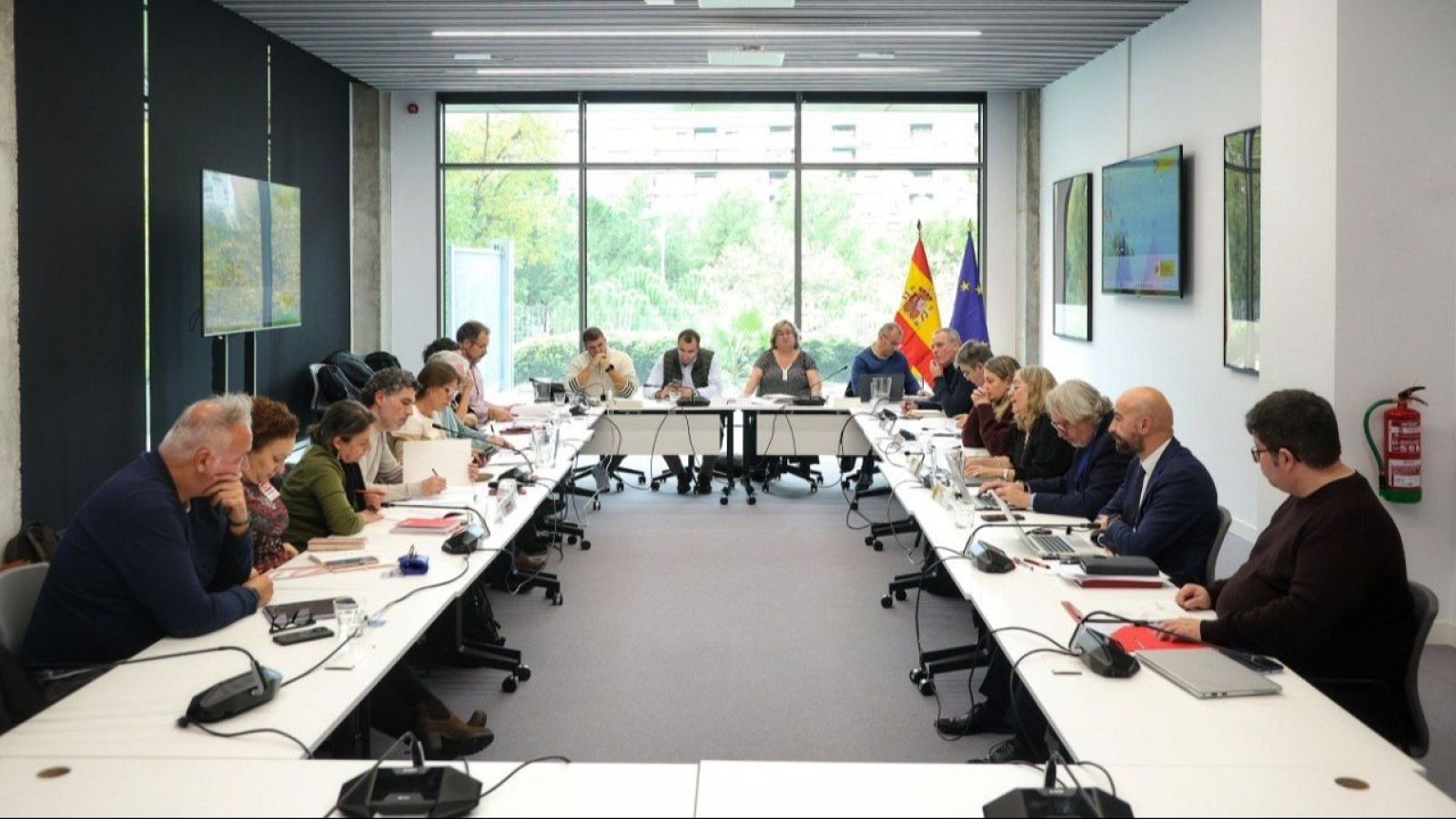 Subida salarial del 11% hasta 2028 para empleados públicos - La noche en 24h | Ver