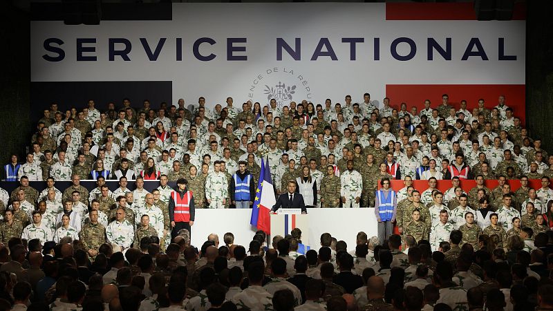 Francia recupera el servicio militar, como ya están haciendo otros países europeos | Ver