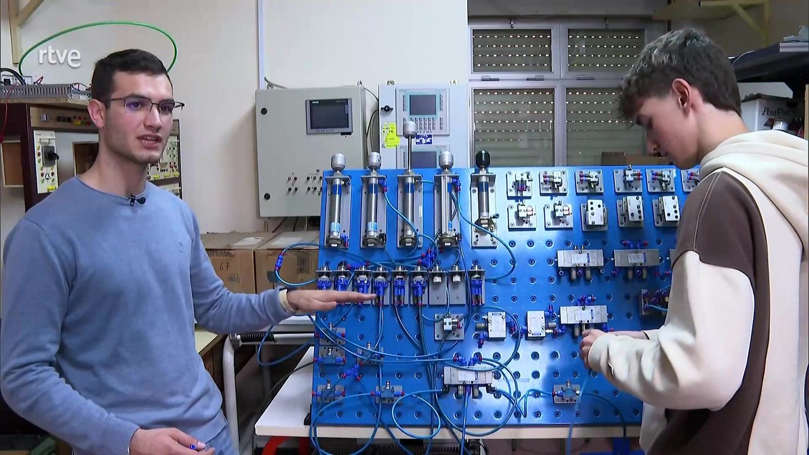 Trabajar en robótica industrial - Aquí hay trabajo | Ver