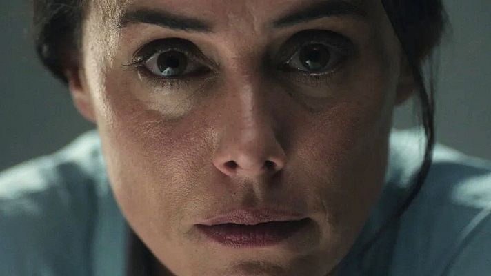 Telediario 1 - 'Singular': terror familiar y nuevas tecnologías