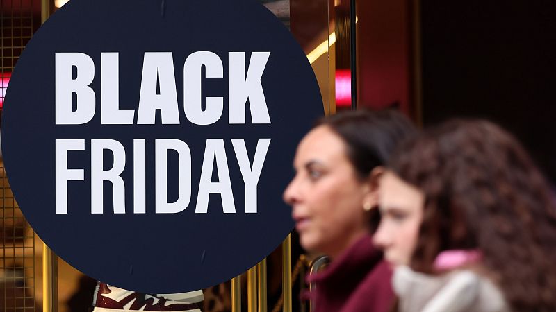 Las tiendas celebran este viernes el 'Black Friday' - Telediario 1 | Ver