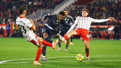El Real Madrid se deja en Girona el liderato de la Liga al no pasar del empate