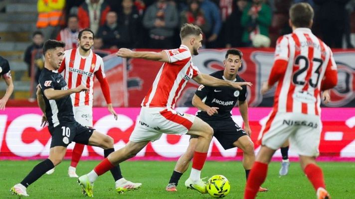 Resúmenes de LaLiga - Real Sporting de Gijón - FC Andorra: resumen del partido de la 16ª jornada de Liga | Segunda