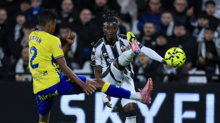 Resúmenes de LaLiga - CD Castellón - UD Las Palmas: resumen del partido de la 16ª jornada de Liga | Segunda