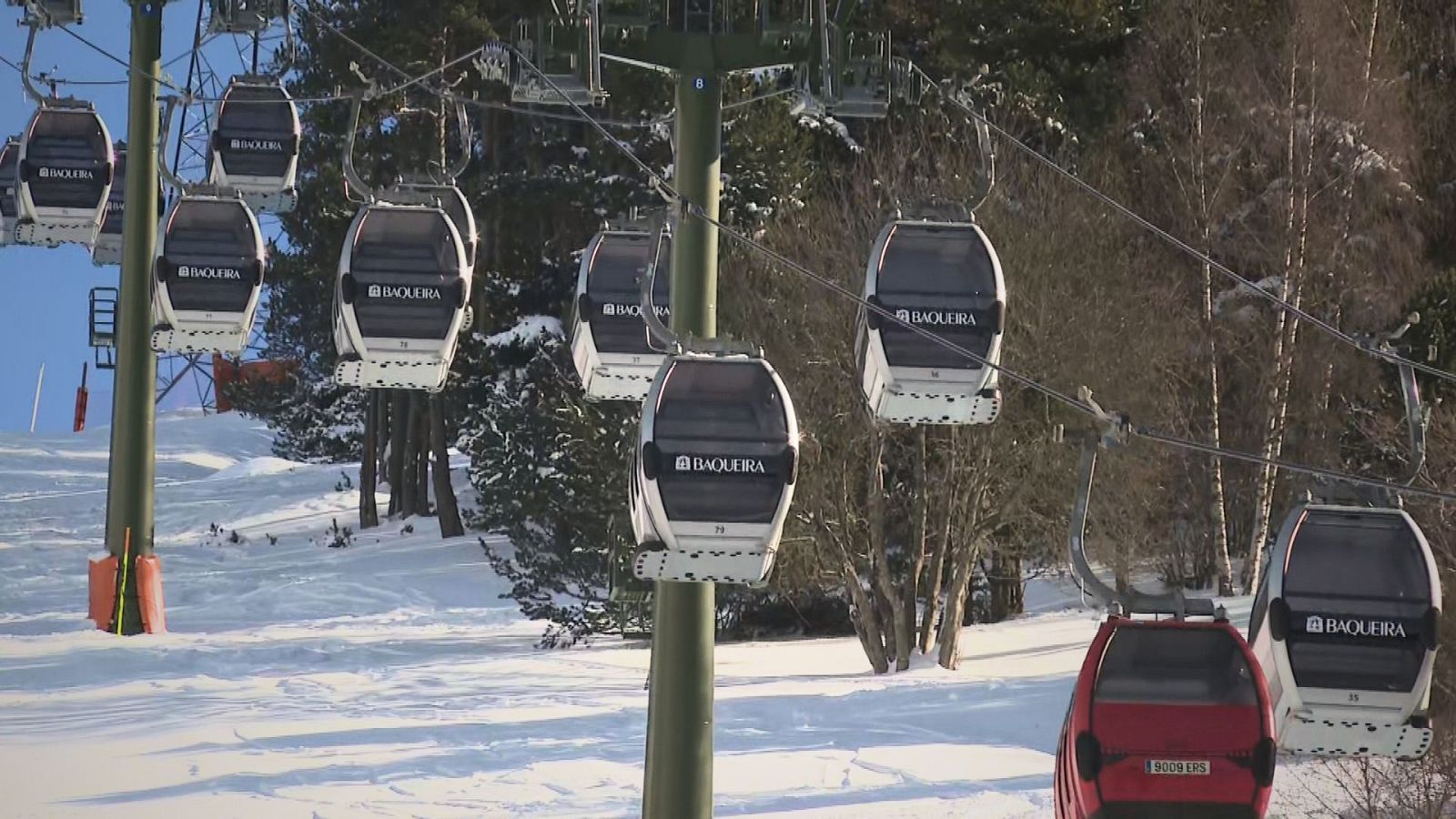Baqueira obre la temporada d'esquí amb un inici excepcional de neu - L'Informatiu | Veure