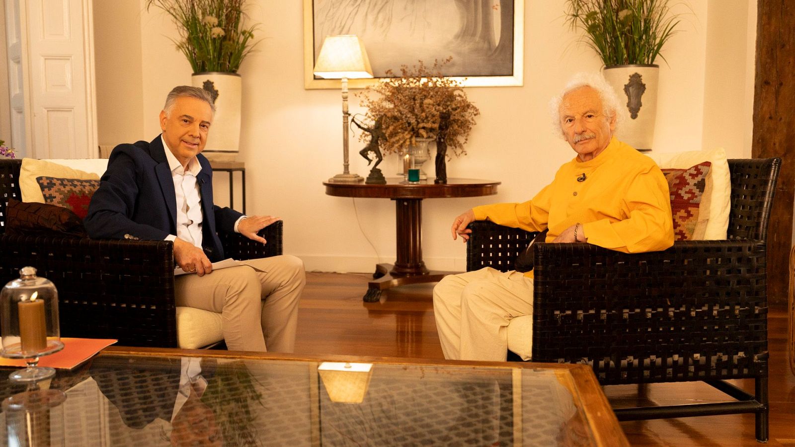 Plano general - Rafael Álvarez "El Brujo" - Plano general | Ver