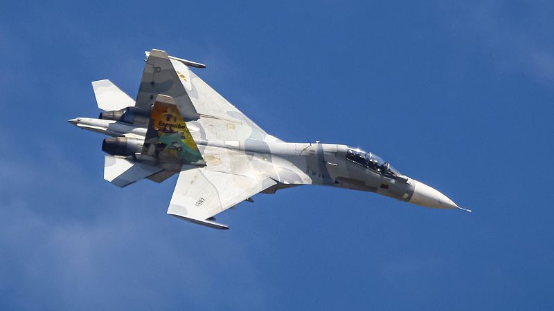 Venezuela desafía el cierre total del espacio aéreo anunciado por Donald Trump