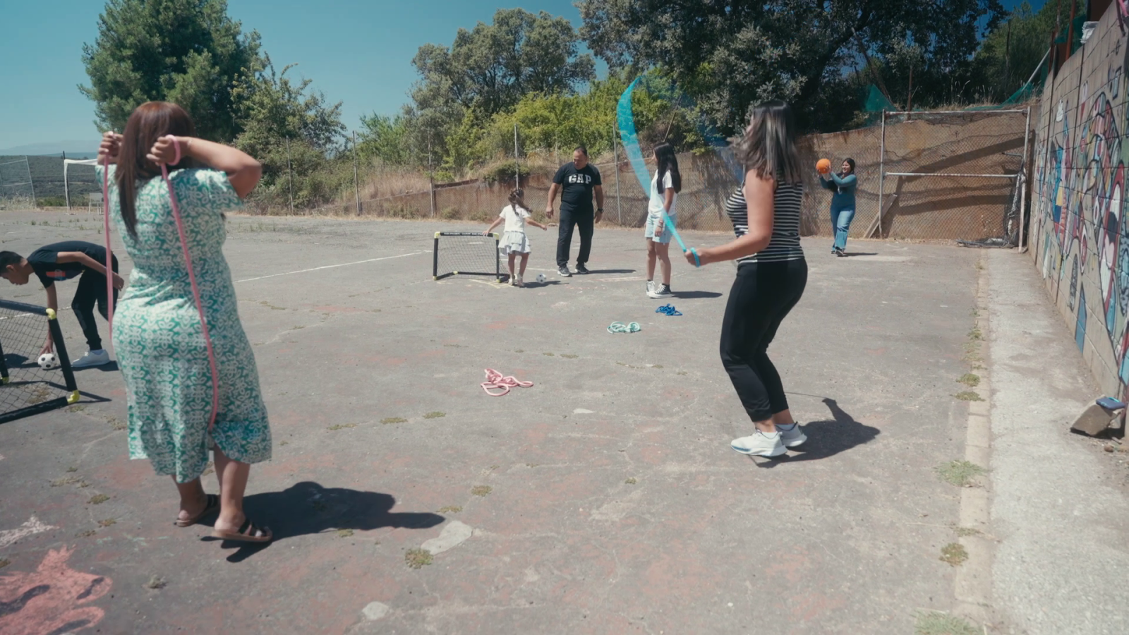 Entrega de juguetes - León - declaraciones Yesenia | Ver