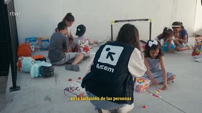 Entrega de juguetes - Le�n - declaraciones Noelia
