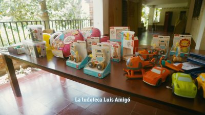 Entrega de juguetes - El Salvador - Ludo Luis Amigo
