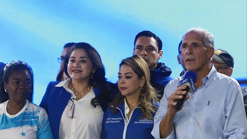 Honduras: a la espera de que termine el recuento con el candidato conservador como favorito