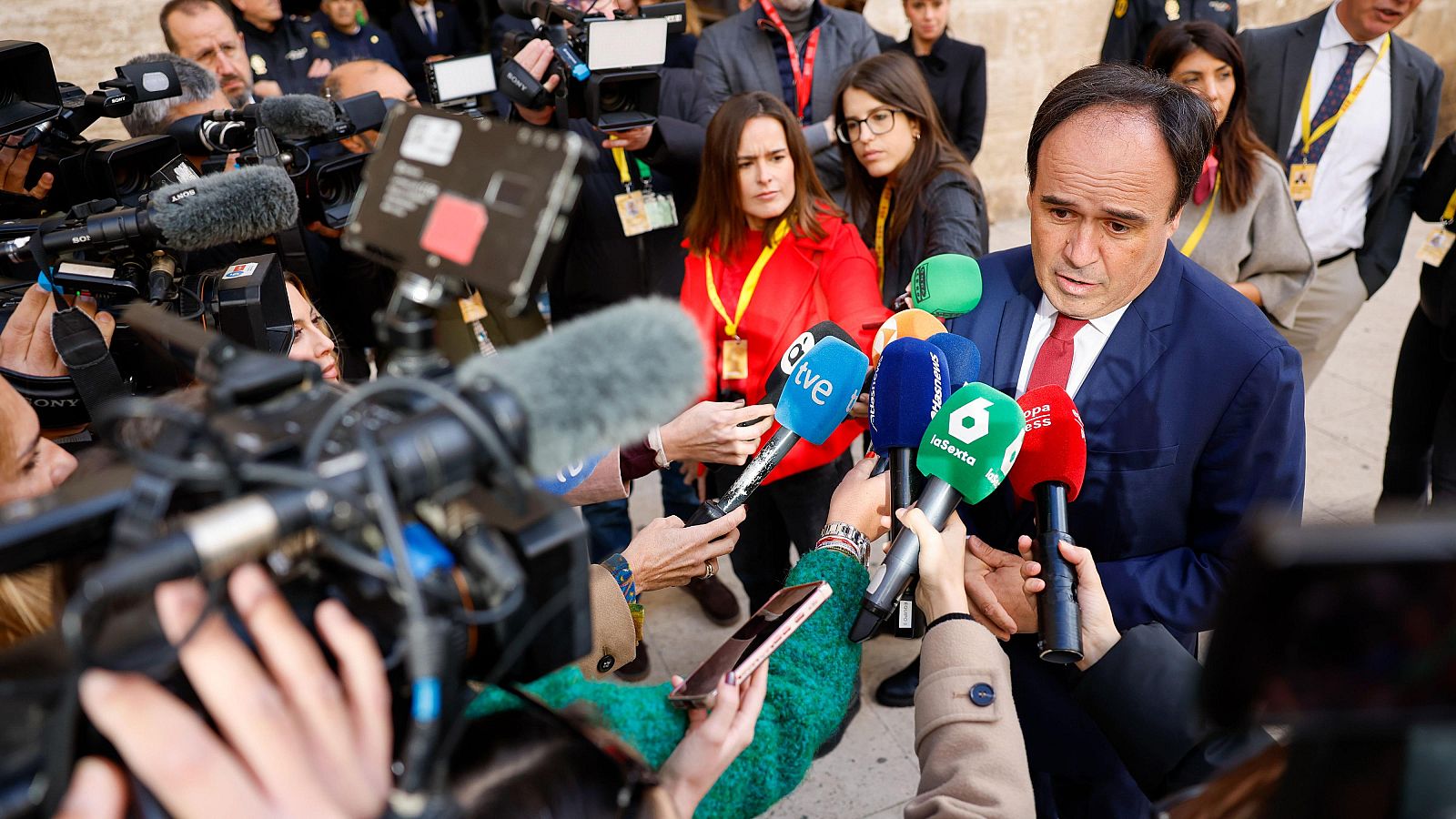 L'Informatiu Comunitat Valenciana 1 - 02/12/25 | Ver