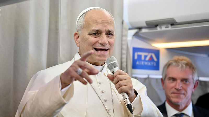 El papa llama a EE.UU. a evitar un ataque militar en Venezuela | Ver