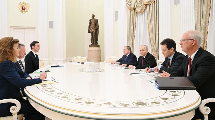 La tarde en 24h - Putin recibe en el Kremlin a la delegación estadounidense para abordar los términos de paz en Ucrania