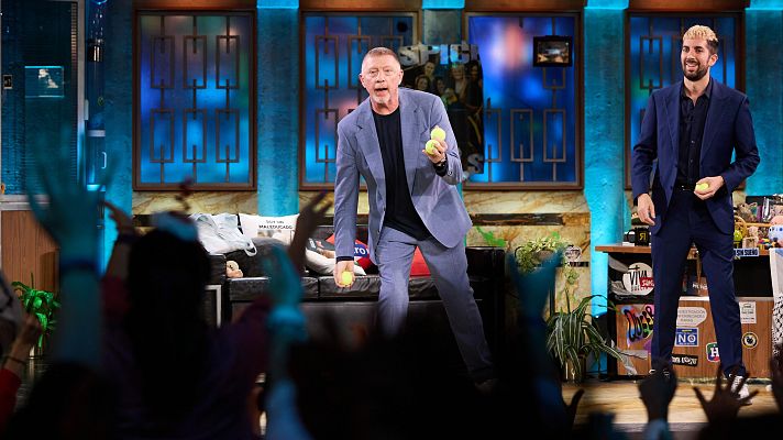 La Revuelta en lengua de signos - Boris Becker, Edu Casanova y María León en Lengua de signos