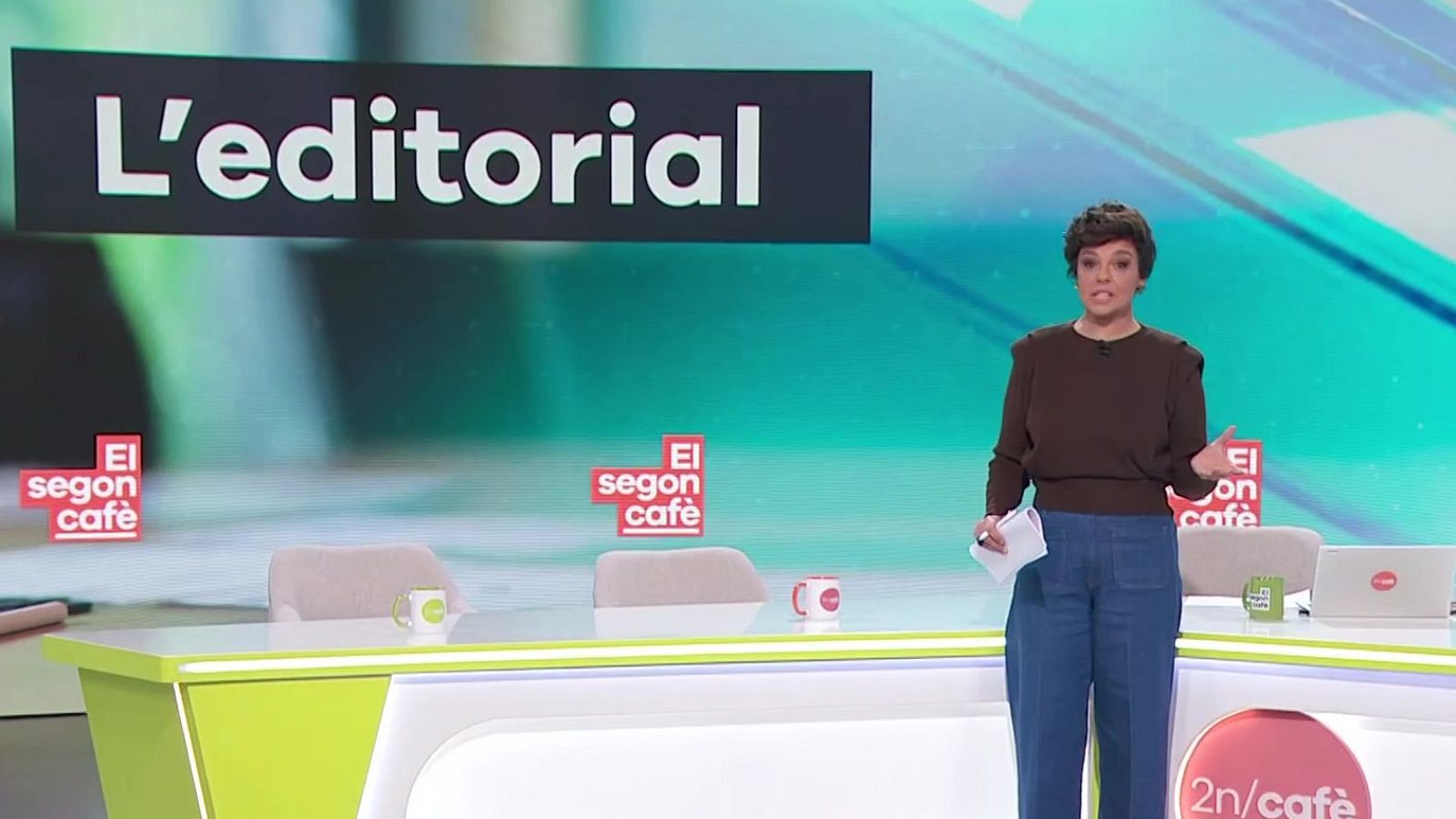 El segon cafè - L'editorial de Cristina Villanueva: Atrapats entre gegants - El segon cafè | Veure