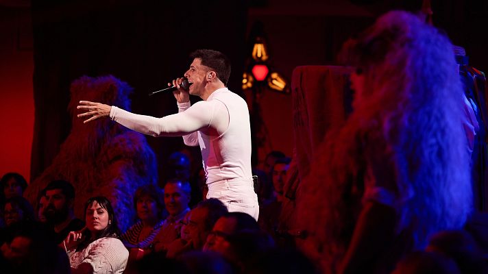 La Revuelta - Zetak - "Aralarko Dama"