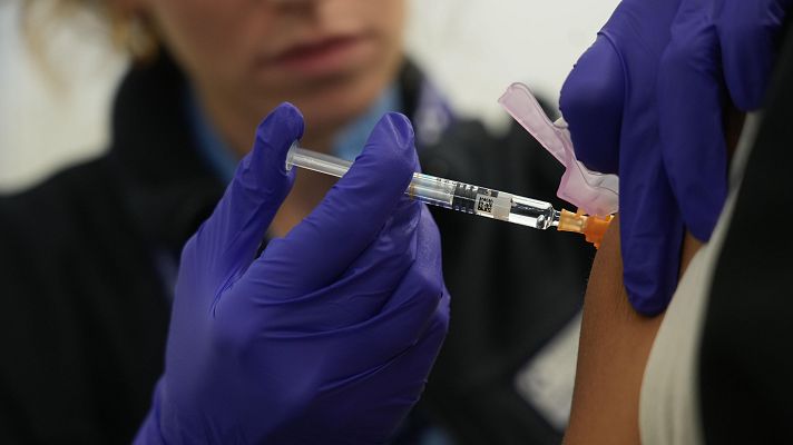 La tarde en 24h - Sanidad pacta un plan contra la gripe que recomienda el uso de las mascarillas