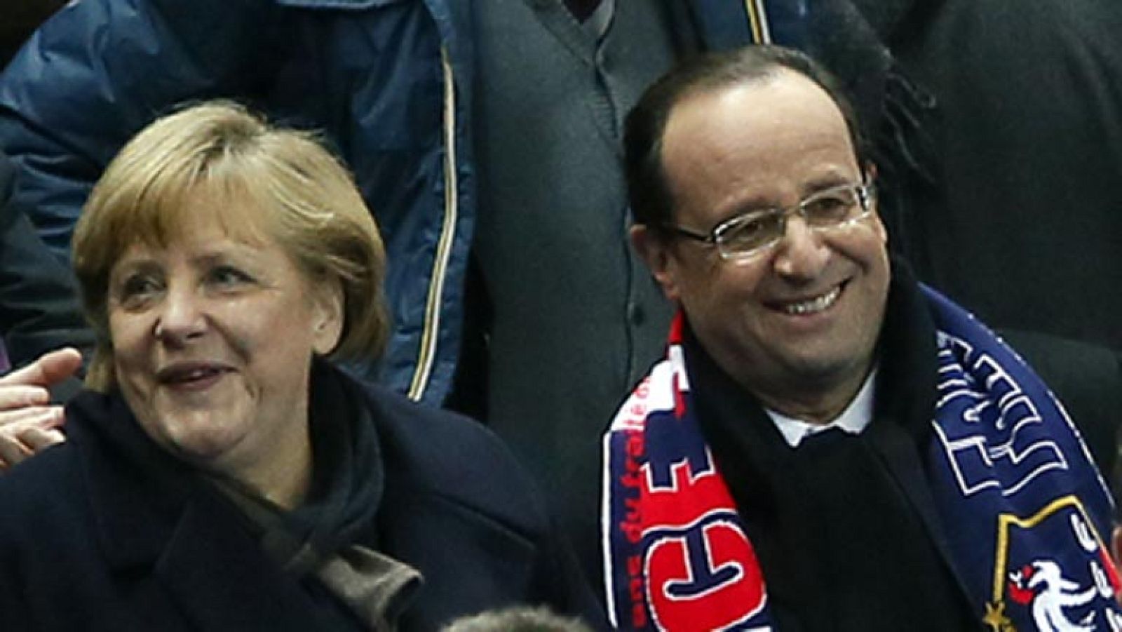 Hollande y Merkel, unidos por el fútbol