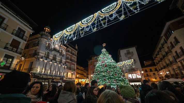 Telediario 1 - Los destinos del puente de la Constitución