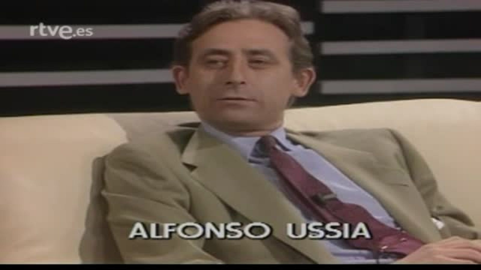 Alfonso Ussía, en una entrevista con Bibiana Fernández: "Ser hijo de conde, ni te quita ni te pone"