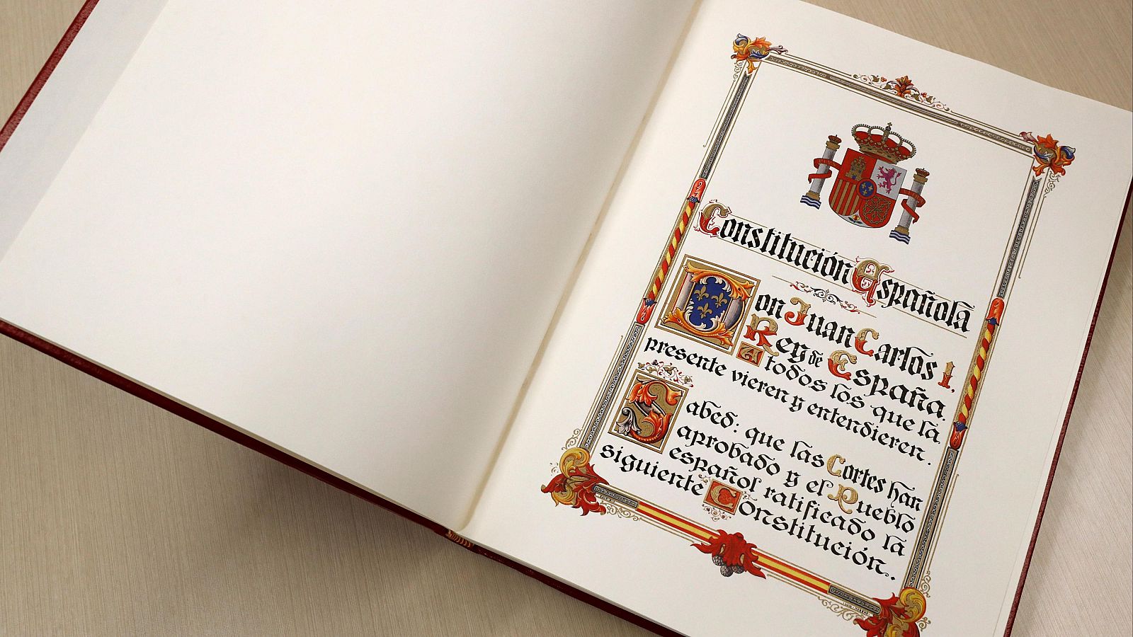 Las tres reformas de la Constitución - Informativo 24h | Ver