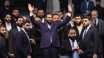 Siria busca su lugar en el mundo un a�o despu�s de la ca�da de Asad: "La prioridad es la reconstrucci�n"