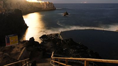 Muere la cuarta v�ctima del golpe de mar de la costa sur de Tenerife - Informativo 24h | Ver