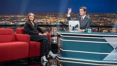 Luz Casal nos presenta 'Me voy a permitir,' su disco más macarra hasta la fecha