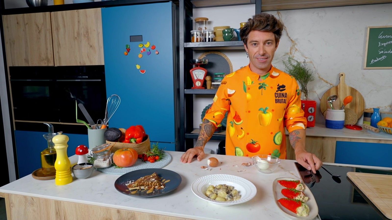 Pebrots farcits rostis, nyoquis i crep de xocolata - Cuina brutal | Veure