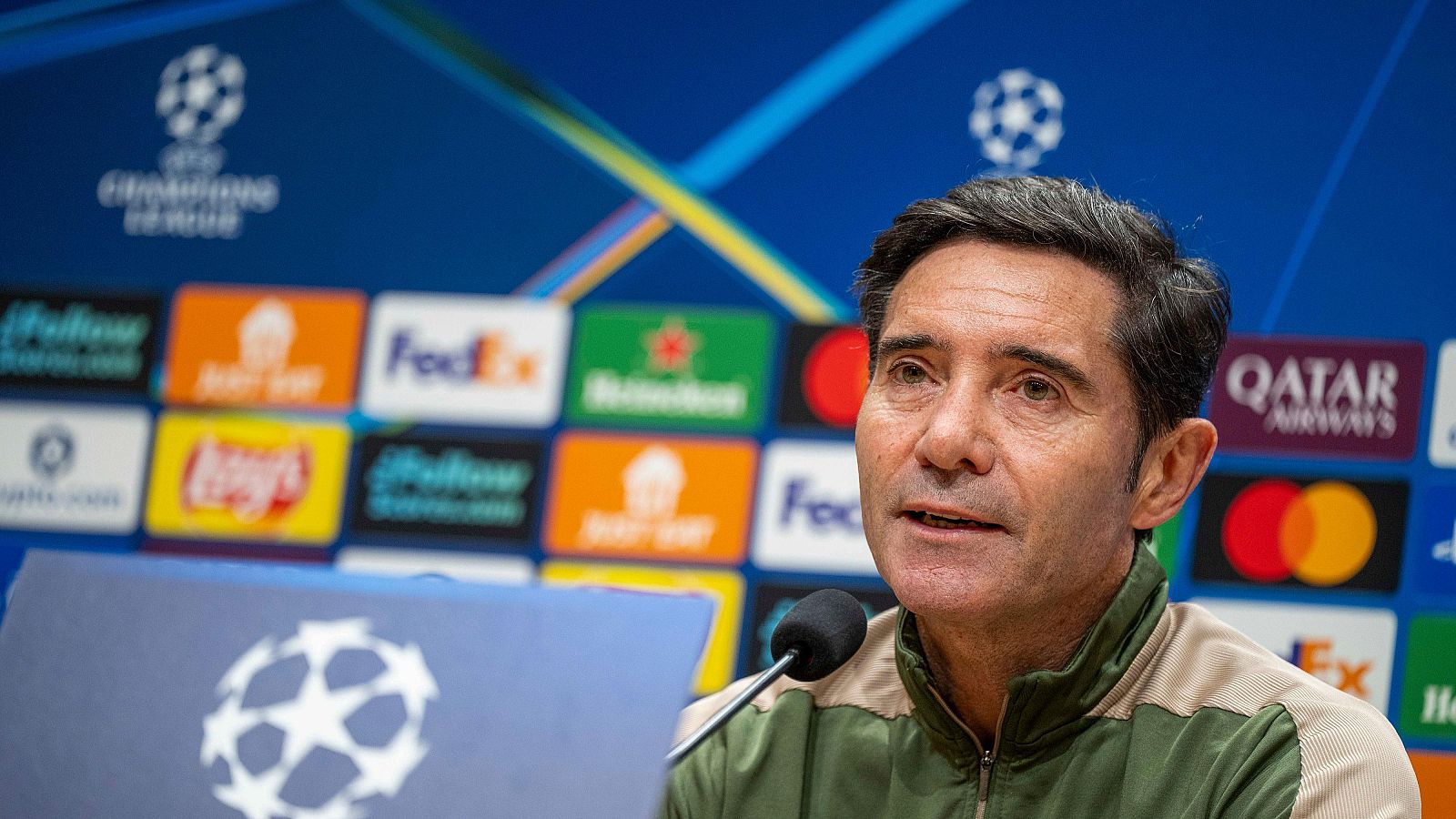 Marcelino: "Desde Chipre vamos a remolque en la Champions" - Fútbol | Ver