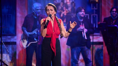 Ana Belén - "Mala para los huesos esta humedad"