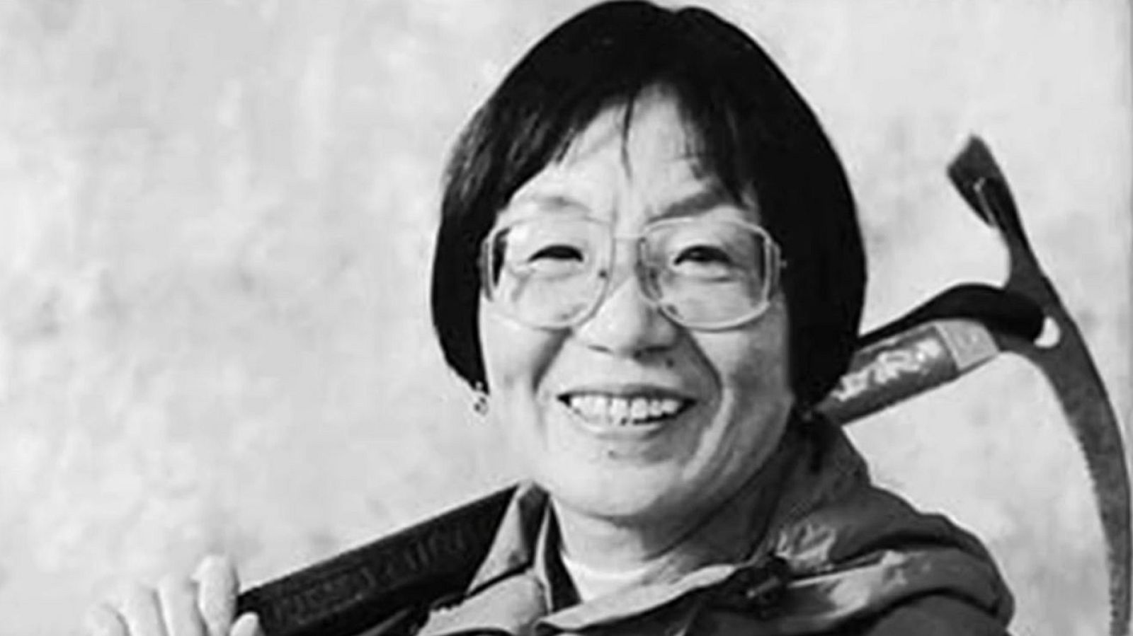 50 años desde que la primera mujer lograr la cima del Everest: la japonesa Junko Tabei - Los Deportes de La1 | Ver